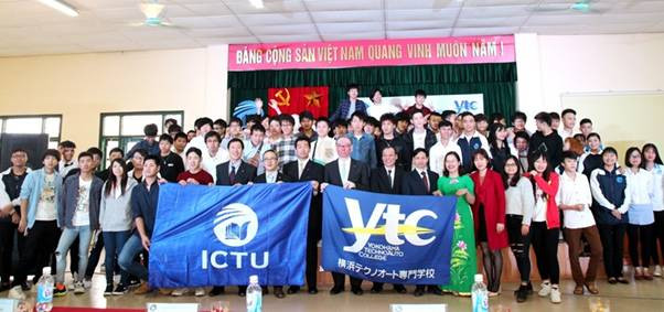 Trường Cao đẳng Công nghệ ô tô Yokohama (YTC) Nhật Bản đến tham quan, giao lưu văn hóa tại trường ICTU.