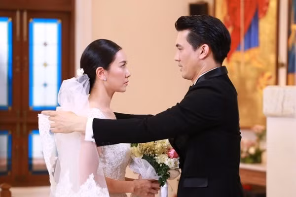 Chồng lưu giữ kỷ niệm mối tình đầu, vợ phát hiện nổi cơn ghen nhưng sự thật khiến cô xấu hổ - Ảnh 1.