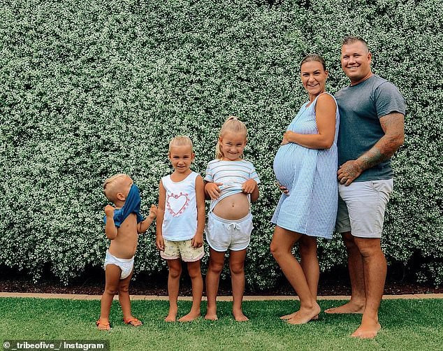 Đời không là mơ: Gia đình Úc vật lộn trở về cuộc sống thực sau 1 năm rong ruổi khắp nước trên xe tải - Ảnh 2. Đời không là mơ: Gia đình Úc vật lộn trở về cuộc sống thực sau 1 năm rong ruổi khắp nước trên xe tải - Ảnh 2.