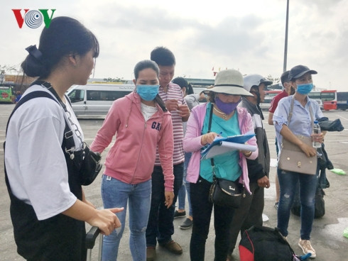 hành khách uất nghẹn vì bị nhà xe bắt chẹt, nâng giá vé hình 1 hanh khach uat nghen vi bi nha xe bat chet, nang gia ve hinh 1