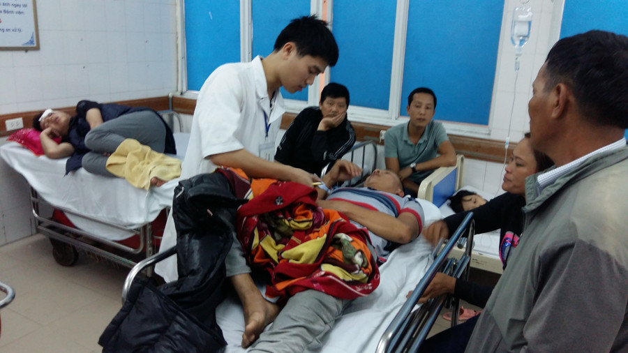 Hết Tết, bệnh nhân tai nạn, đánh nhau vẫn ùn ùn nhập viện ảnh 3 Keyword đầu tiên có dấu