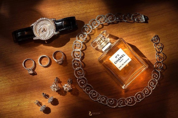 Rò rỉ hình ảnh xa hoa bên trong lâu đài 7 tầng của gia đình cô dâu xinh đẹp nổi tiếng Nam Định - Ảnh 3. Rò rỉ hình ảnh xa hoa bên trong lâu đài 7 tầng của gia đình cô dâu xinh đẹp nổi tiếng Nam Định - Ảnh 3.