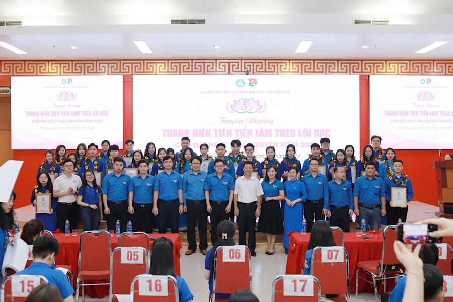 Năm 2024, Đại học Thái Nguyên có 34 thanh niên tiên tiến làm theo lời Bác. Năm 2024, Đại học Thái Nguyên có 34 thanh niên tiên tiến làm theo lời Bác.