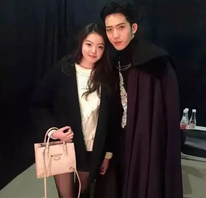 Các sao giải trí hàng đầu Trung Quốc cũng phải nể tiểu thư 9X này ảnh 9 Các sao giải trí hàng đầu Trung Quốc cũng phải nể trọng tiểu thư 9X này - ảnh 9