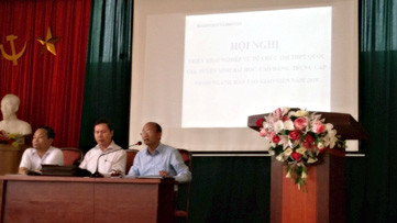 Triển khai tập huấn nghiệp vụ tổ chức kỳ thi THPT quốc gia 2018 ảnh 1 Đồng chí chủ trì Hội nghị.