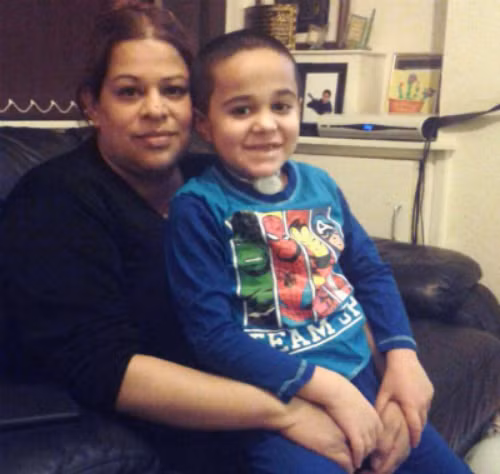 Chị Saira chỉ mong được nghe lại giọng nói của con - Ảnh:Slater and Gordon/ PA