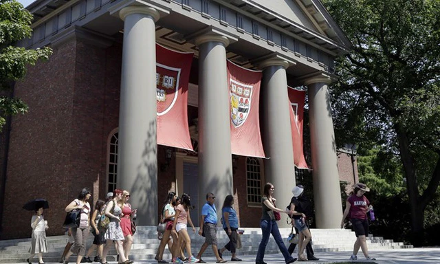 Đại học Harvard bị kiện vì phân biệt đối xử với sinh viên gốc Á