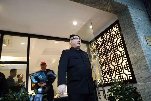 Sáng nay, “bản sao” Kim Jong-un bất ngờ rời Hà Nội