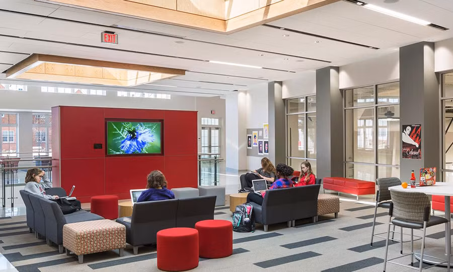 Truong hoc cua con trai ut Tong thong Trump co gi dac biet? hinh anh 5