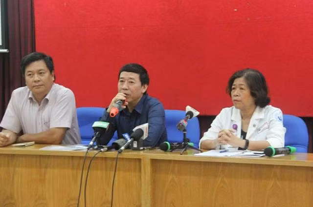 Bộ Y tế họp báo thông tin vụ “hai mẹ con tử vong vì sinh con thuận theo tự nhiên“