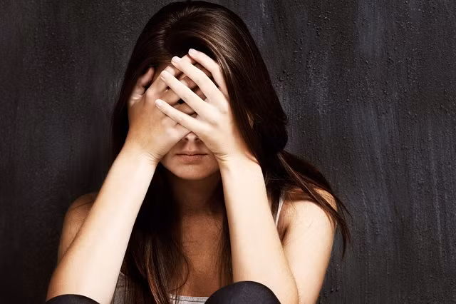 Khi chồng ngoại tình, đừng vội trách người thứ ba ảnh 1