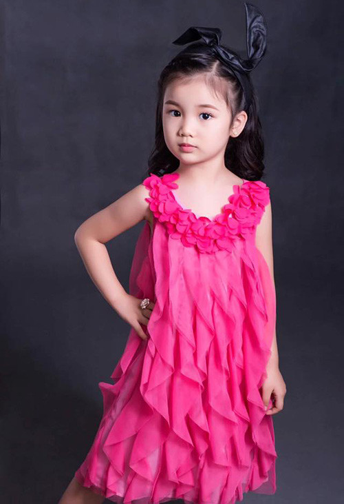 ve-dang-yeu-cua-co-nhoc-5-tuoi-nguoi-viet-vua-duoc-phong-cong-chua-chau-a-9