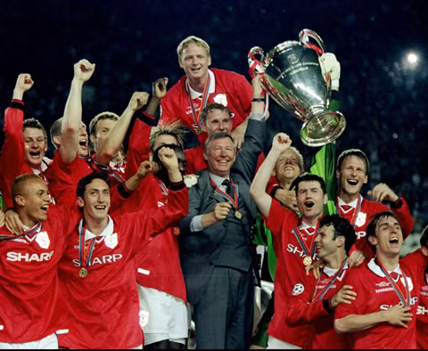 Man United lên ngôi tại Champions League 1999 chỉ 1 năm sau khi ĐT Pháp vô địch World Cup.