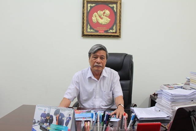 PGS.TS Đặng Quốc Thống - Hiệu trưởng Trường THCS và THPT Đoàn Thị Điểm PGS.TS Đặng Quốc Thống - Hiệu trưởng Trường THCS và THPT Đoàn Thị Điểm