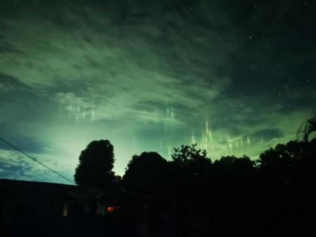 Nhiều người thậm chí nghi ngờ đây là dấu hiệu xuất hiện của người ngoài hành tinh. Ảnh: GMA News.