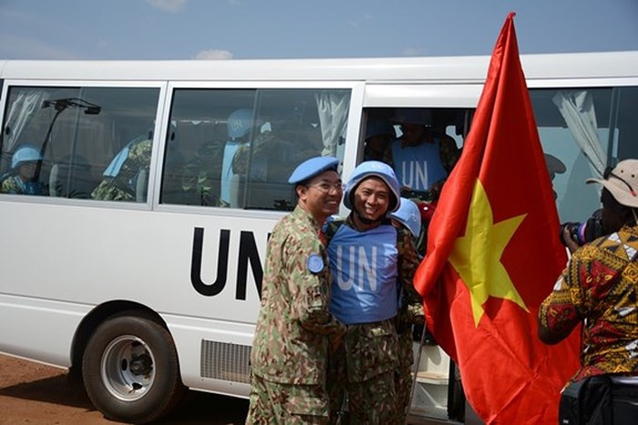 Đoàn Bệnh viện dã chiến Việt Nam tới sân bay quốc tế Juba, Nam Sudan