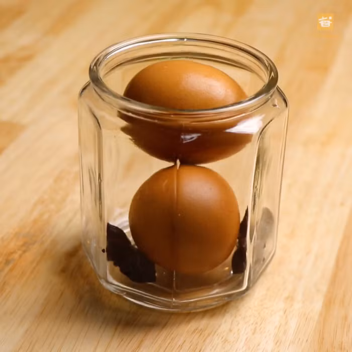 Làm món trứng muối tại nhà siêu đơn giản