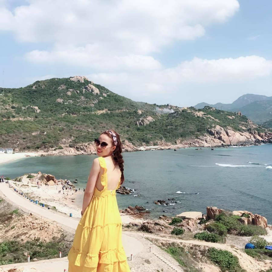 Trở thành mẹ đơn thân, Huyền Trang lao vào làm việc, lo cho hai con có cuộc sống đủ đầy. Cuộc sống của mẹ đơn thân Việt kiều sau ly hôn vì chồng ngoại tình