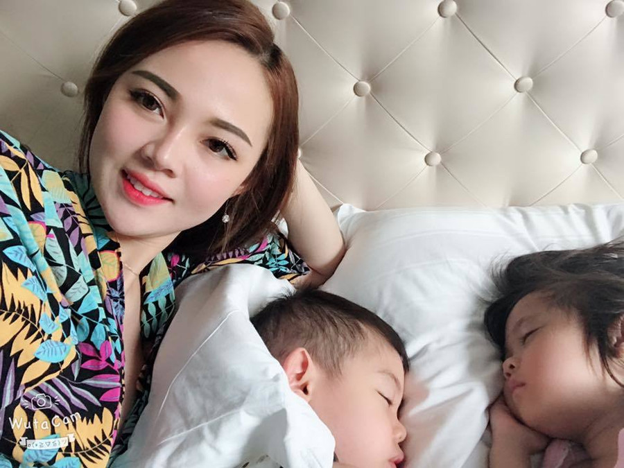 Từng cố gắng níu kéo chồng, giữ tổ ấm cho các con nhưng bất thành, Huyền Trang lựa chọn giải pháp ra đi với hai bàn tay trắng. Cuộc sống của mẹ đơn thân Việt kiều sau ly hôn vì chồng ngoại tình