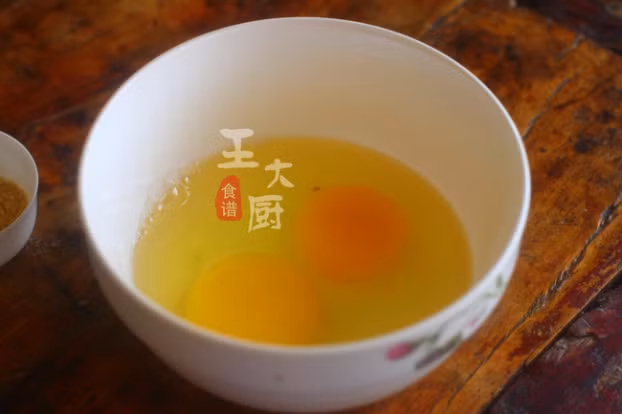 Cơm chiên trứng cứ làm theo kiểu này đảm bảo thơm ngon, hấp dẫn hơn nhiều 1