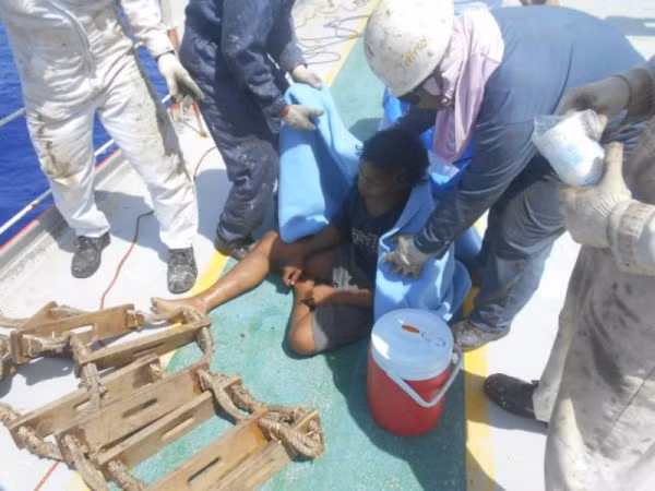 Chàng trai được giải cứu như trong phim