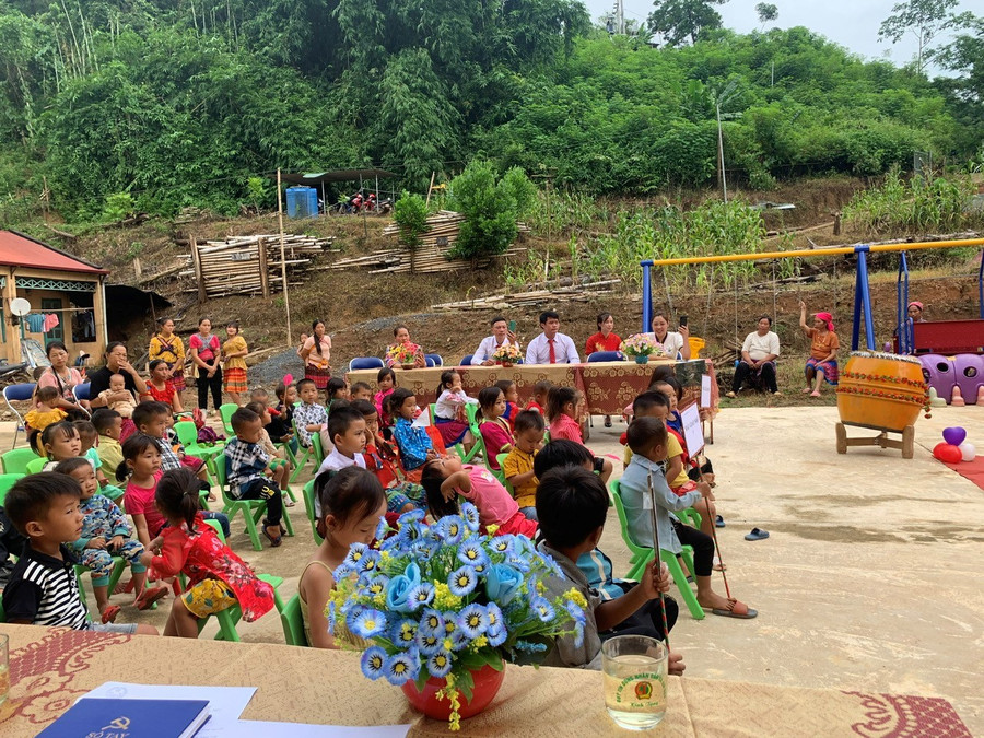 Không khí khai giảng năm học mới. Không khí khai giảng năm học mới.