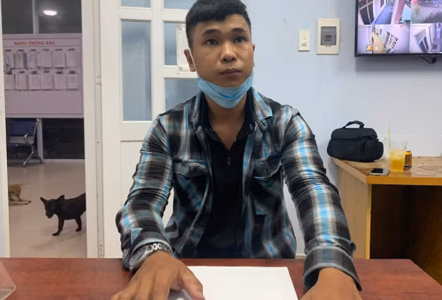 Đối tượng Tới tại Cơ quan Công an. Ảnh: Công an Đồng Tháp