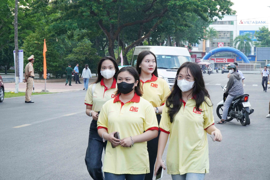 Sinh viên các trường ĐH tham dự Ngày hội.