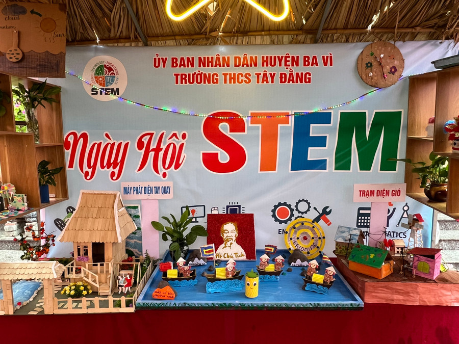 Nhiều mô hình hay đã được trưng bày tại ngày hội từ sự chuẩn bị công phu của các đội. Nhiều mô hình hay đã được trưng bày tại ngày hội từ sự chuẩn bị công phu của các đội.