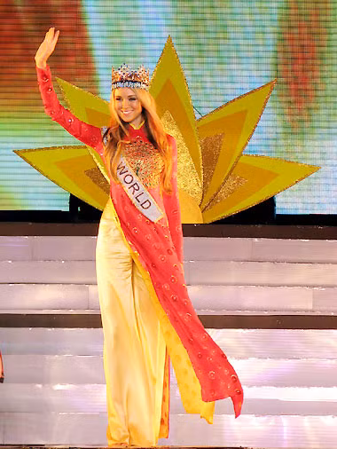 Hoa hậu thế giới 2008 Ksenia Sukhinova.