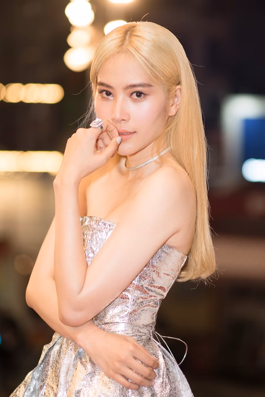 Hình ảnh tròn trịa một thời của người đẹp sinh năm 1996 đã trở thành đề tài của cư dân mạng.