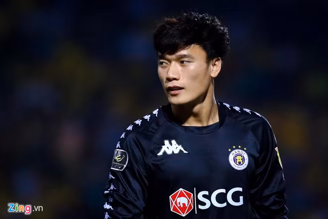 Bùi Tiến Dũng vẫn dự bị tại CLB Hà Nội. Điều đó sẽ ảnh hưởng lớn tới vị trí của anh trong mắt HLV Park Hang-seo