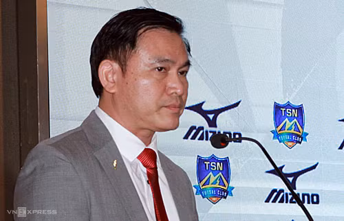 Ông Trần Anh Tú chia sẻ về V-League bên lề lễ kết tài trợ trang phục của Mizuno cho CLB Thái Sơn Nam ngày 11/4