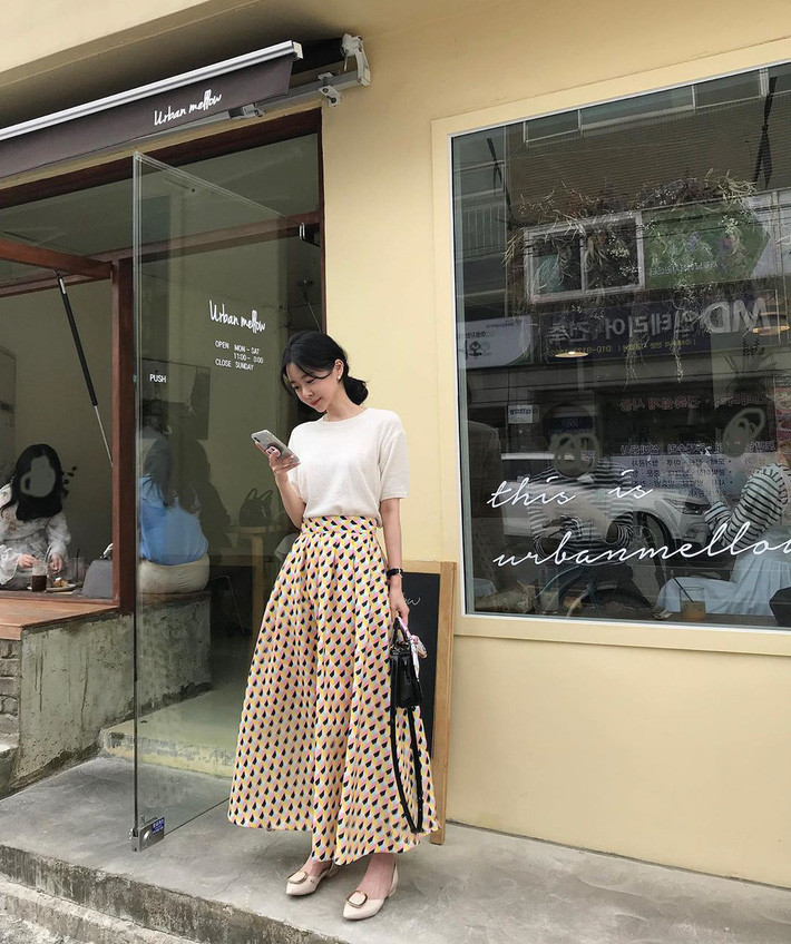 Tranh thủ trời mát, học ngay theo 12 set đồ đơn giản này để khỏi phải nghĩ nhiều hàng ngày - Ảnh 7.