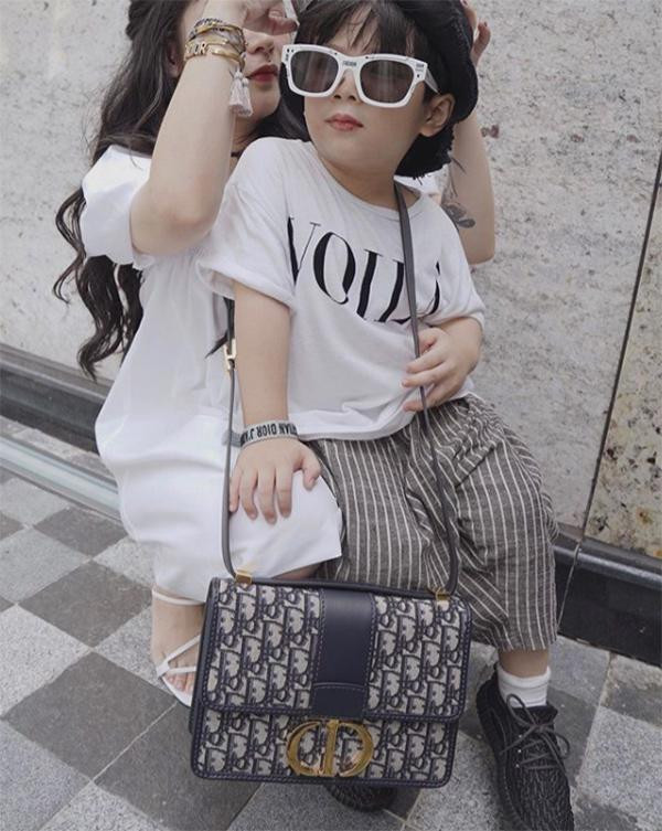 noi chang ngoa, cac co chu cung phai xach dep chay theo phong cach cua 5 nhoc ti nay - 3