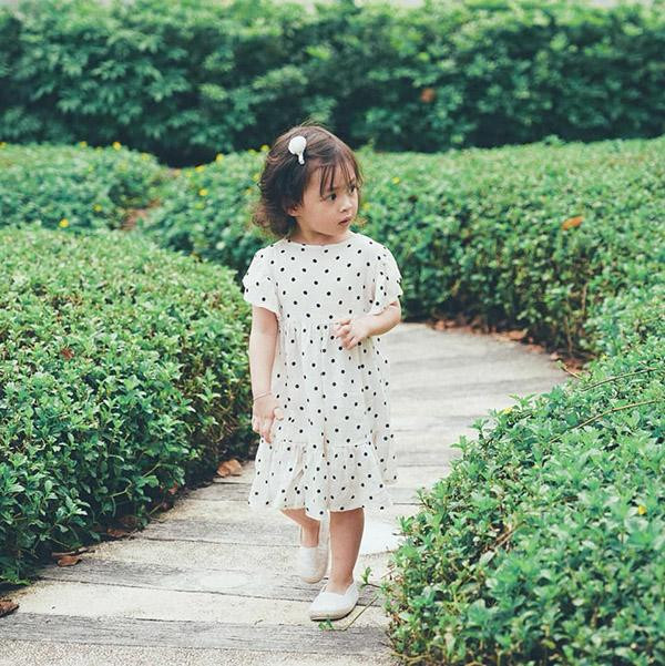 noi chang ngoa, cac co chu cung phai xach dep chay theo phong cach cua 5 nhoc ti nay - 13