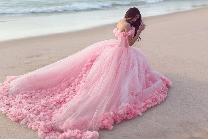 Loạt váy cưới đẹp như cổ tích này cô nàng nào chẳng muốn diện trong ngày trọng đại đời mình
