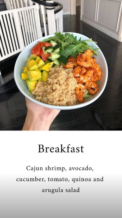 Học theo thực đơn bữa sáng nhanh gọn với quả bơ của Hà Tăng để giúp giữ dáng, đẹp da - Ảnh 4.