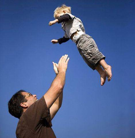 Đau lòng trẻ mất mạng vì người thân rung lắc ảnh 1 dau long nhung truong hop tre mat mang vi nguoi than rung lac - 1