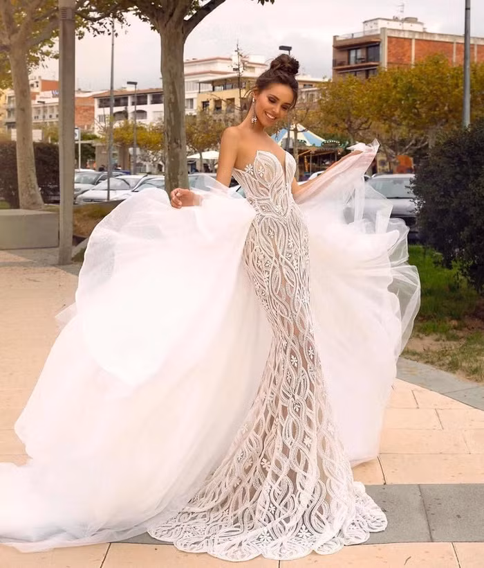 Loạt váy cưới đẹp như cổ tích, cô dâu nhất định nên chọn trong năm nay