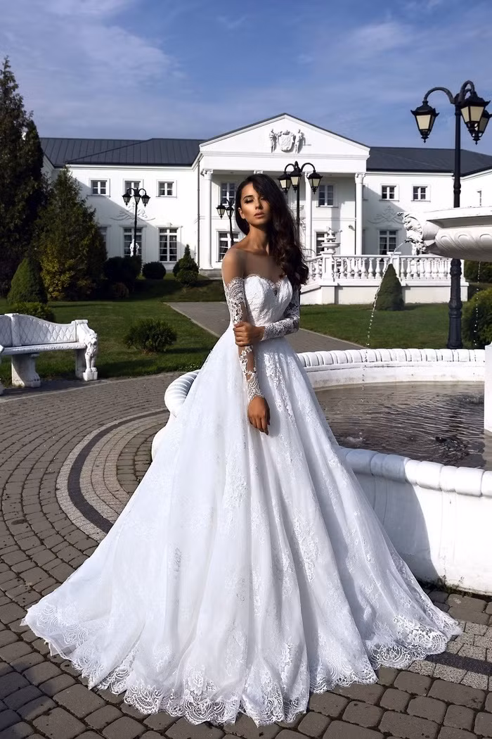 Loạt váy cưới đẹp như cổ tích này cô nàng nào chẳng muốn diện trong ngày trọng đại đời mình