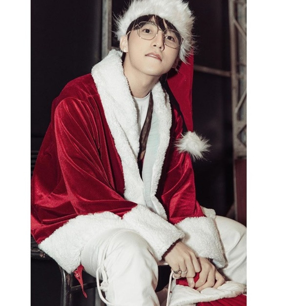 Gương mặt Elly Trần khác lạ đến mức chẳng thể nhận ra ảnh 3 Gương mặt Elly Trần khác lạ đến mức chẳng thể nhận ra ảnh 3