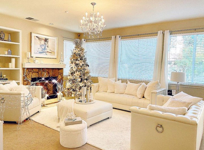 Cận cảnh biệt thự xa hoa, lộng lẫy như “cung điện” của Hoa hậu Phạm Hương ở Mỹ ảnh 2 Ngôi sao - Cận cảnh biệt thự xa hoa, lộng lẫy như