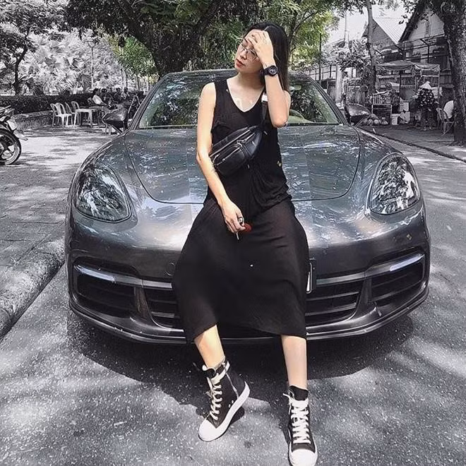 Trang cá nhân của Hoài Thương thu hút hơn 50.000 lượt theo dõi