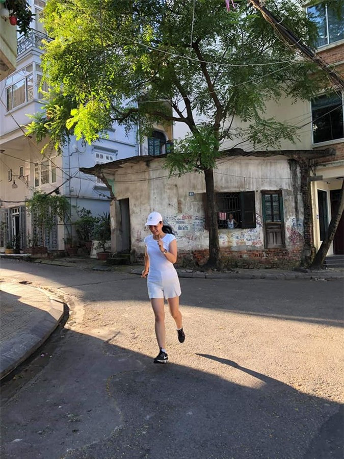 Ngẩn ngơ nhan sắc ở tuổi lên bà của nghệ sĩ Chiều Xuân - Hình 8 Ngan ngo nhan sac o tuoi len ba cua nghe si Chieu Xuan-Hinh-8