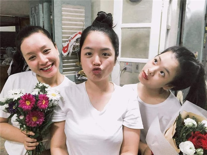 Ngẩn ngơ nhan sắc ở tuổi lên bà của nghệ sĩ Chiều Xuân - Hình 10 Ngan ngo nhan sac o tuoi len ba cua nghe si Chieu Xuan-Hinh-10