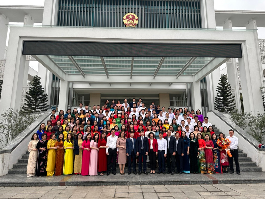 Đại diện ngành Giáo dục huyện Gia Lâm và huyện Thạch Thất cùng chung tay để phát triển giáo dục. Đại diện ngành Giáo dục huyện Gia Lâm và huyện Thạch Thất cùng chung tay để phát triển giáo dục.