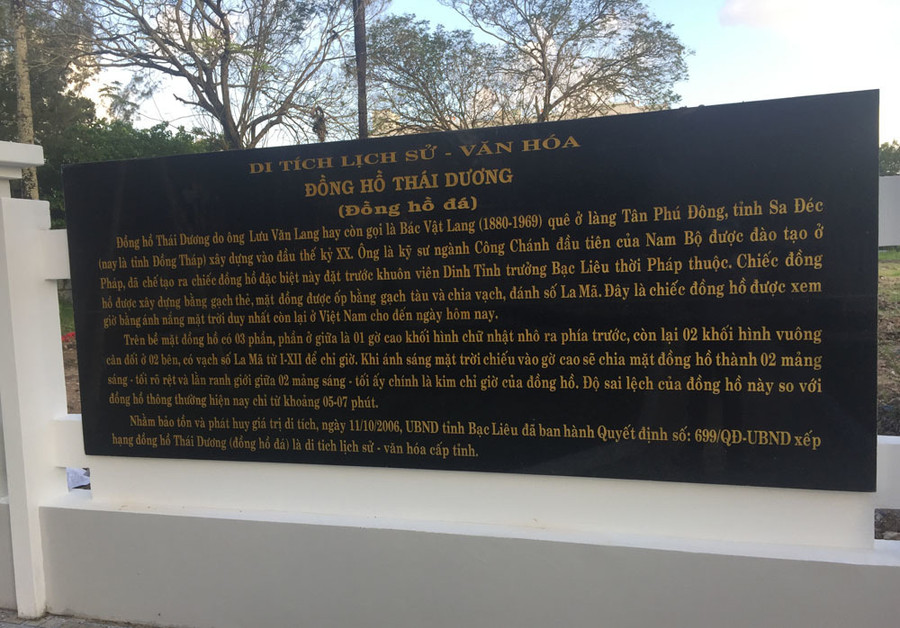 Đồng hồ trăm tuổi lạ nhất Việt Nam, bị 