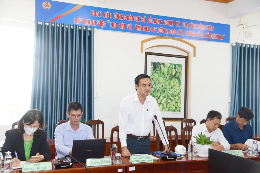 Ông Nguyễn Văn Vũ Minh, Giám đốc Sở NN&PTNT tỉnh Đồng Tháp phát biểu tại lễ ký kết. Ông Nguyễn Văn Vũ Minh, Giám đốc Sở NN&PTNT tỉnh Đồng Tháp phát biểu tại lễ ký kết.