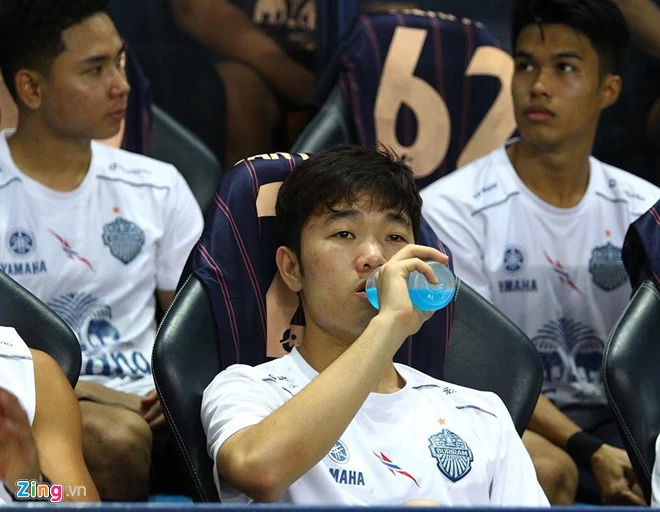 Băng ghế dự bị của Buriram United chật chội hơn với Xuân Trường khi tân binh Ingreso xuất hiện. 